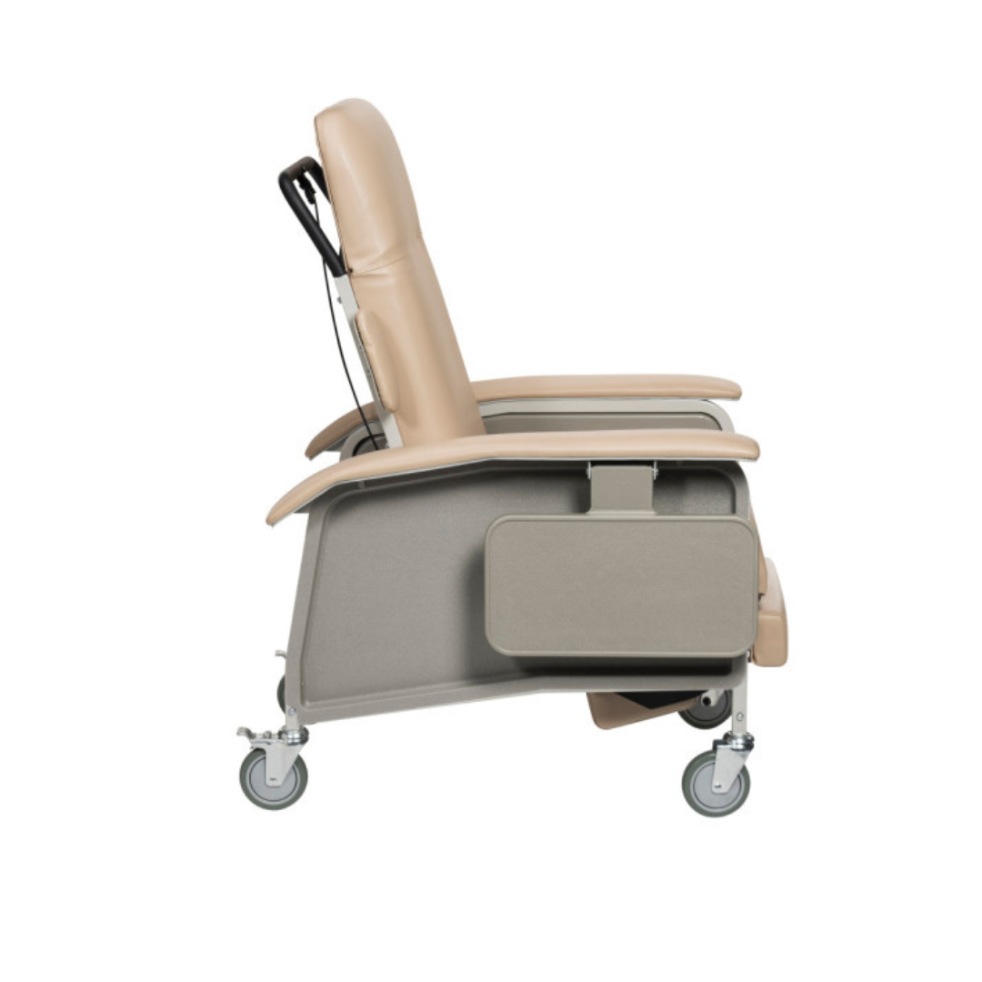 Drive Medical Clinical Care Geri Chair Recliners - 4 Positions & Tray