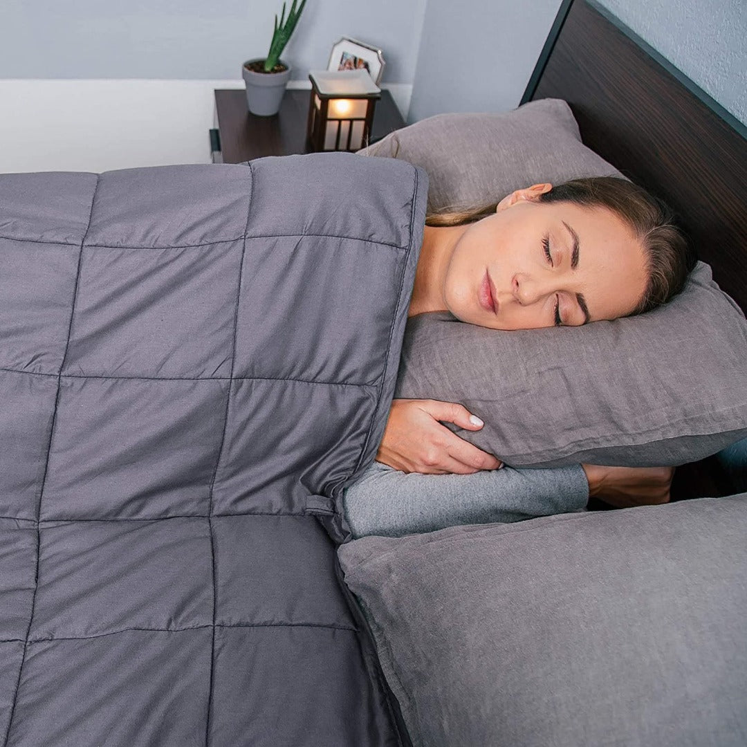 Bed Buddy Cooling Weighted Blanket 17 lbs - Heavy Blanket with Weighted Beads - Senior.com Weighted Blankets