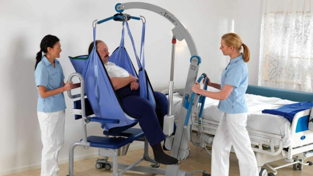 Digital scale for weighing patients placed in a sling suspended from a  ceiling lift or mobile lifter