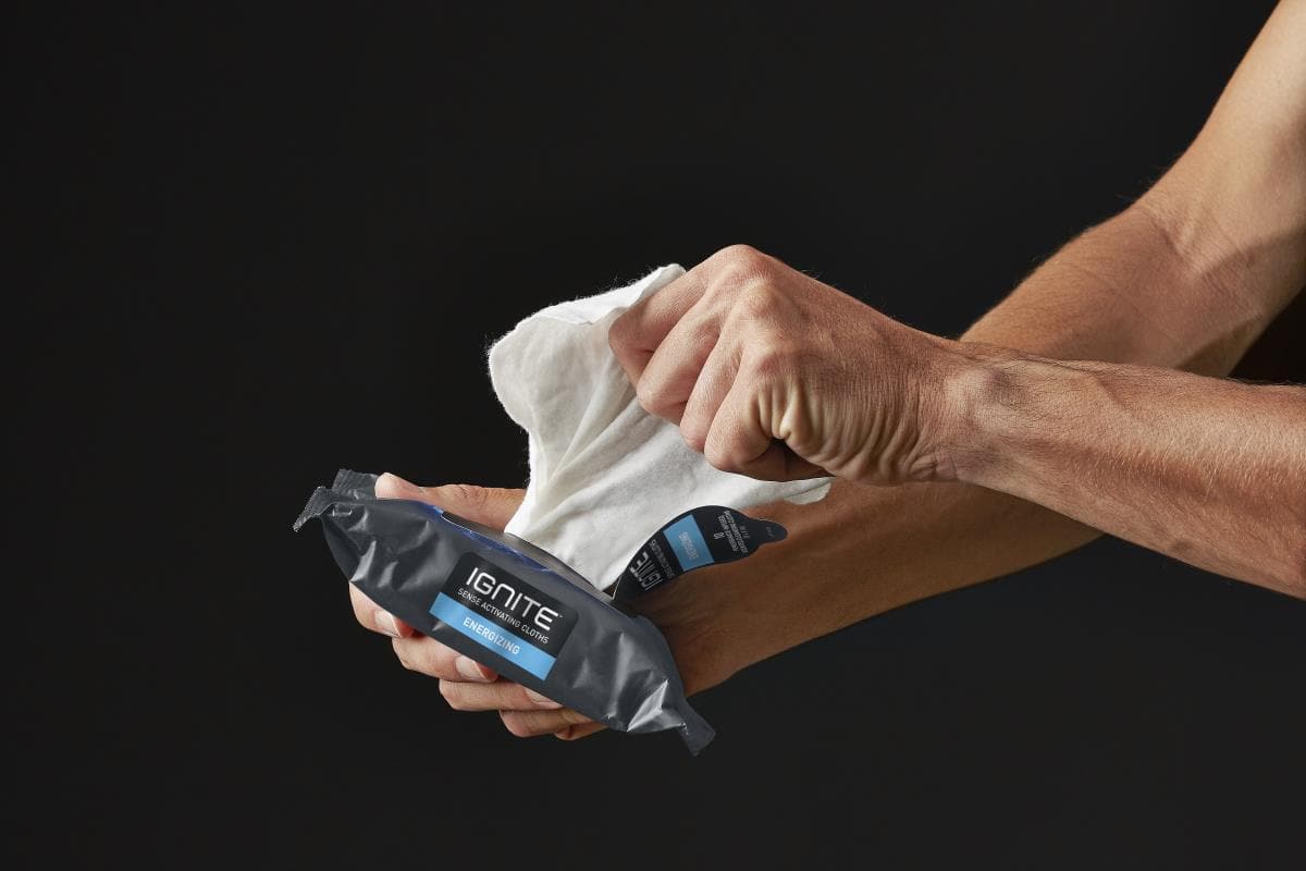 Medline Ignite Body Activating Cloths with Energizing Coffee & Pomegranate - Senior.com Cleansing Wipes