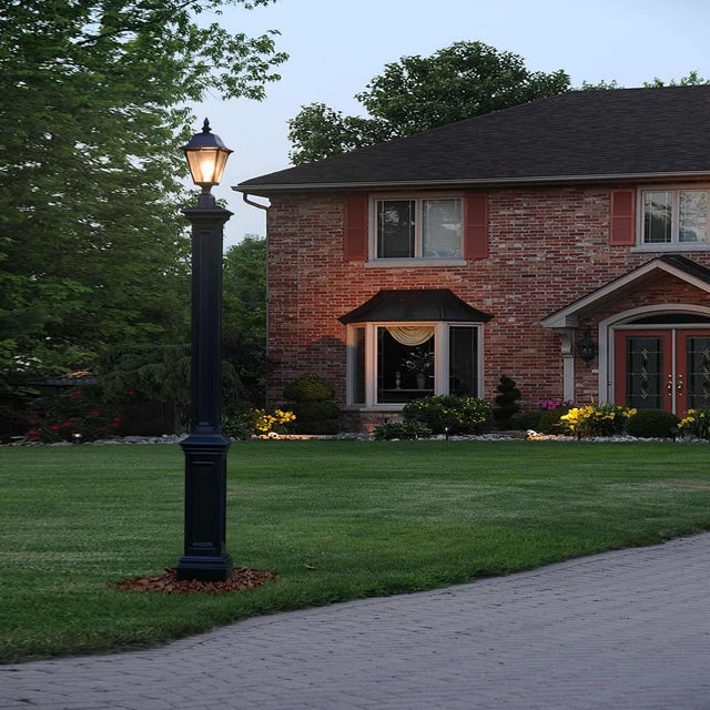 Mayne Signature Lamp Post - Free shipping - High Quality Material