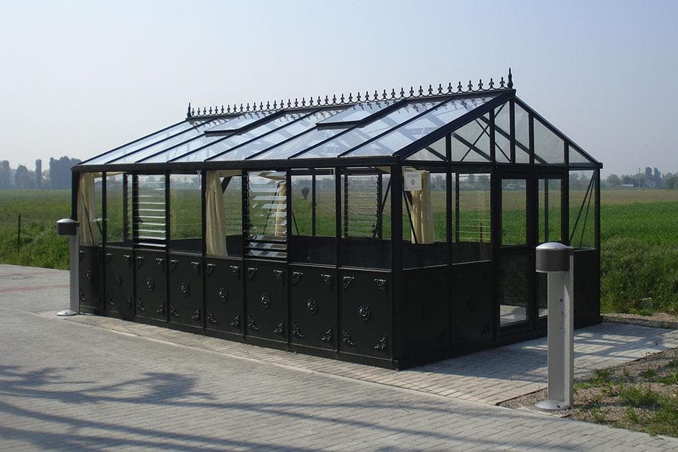 Retro Victorian English Greenhouse with X Strong 4 mm Tempered Glass - Senior.com Greenhouses