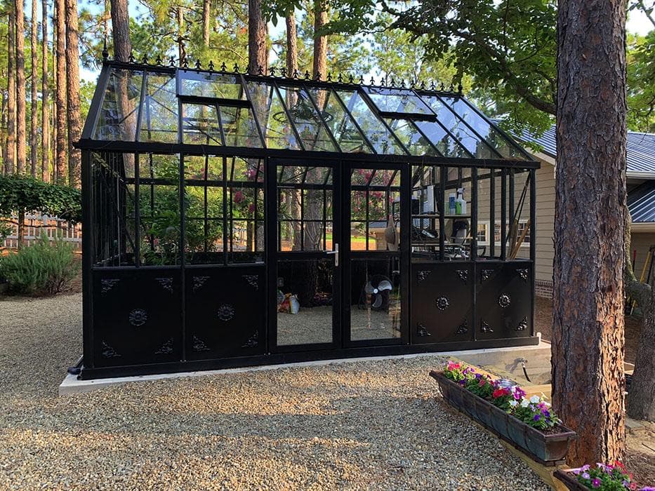 Retro Victorian English Greenhouse with X Strong 4 mm Tempered Glass - Senior.com Greenhouses